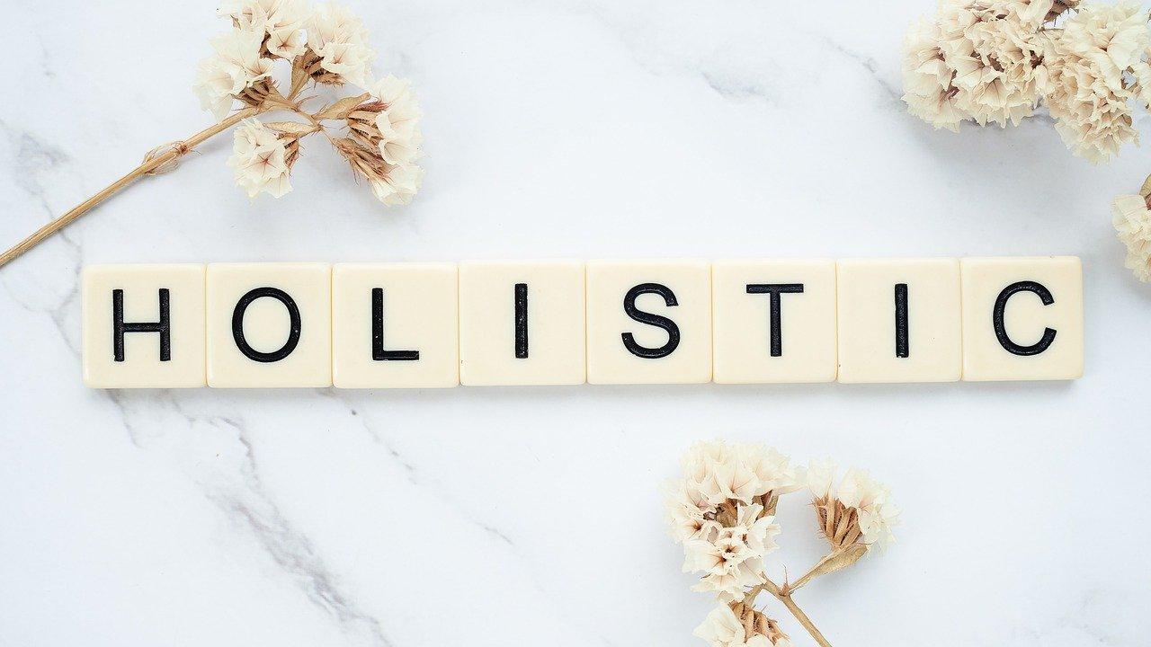 Benefits of Holistic Medicine: Reasons Why Many Seek